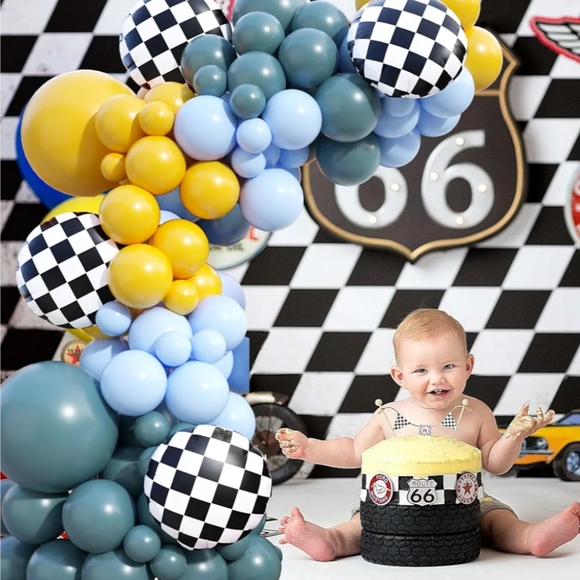 BNWT Unused Race Car Theme Balloon set - Picture 6 of 7